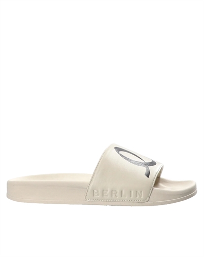 Beach Bilbao Slider - Lala Berlin